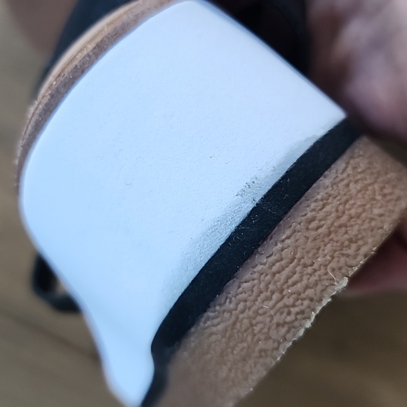 Lucky Brand Black Leather Strappy Sandal size 6 - Picture 9 of 14